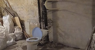 Демонтаж сантехкабины в панельном доме - цена от 1026 рублей | Сварной-Мум